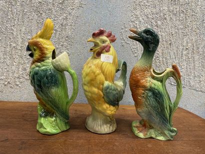 null SAINT CLEMENT
Trois cruches zoomorphes: peroquet, canard et coq