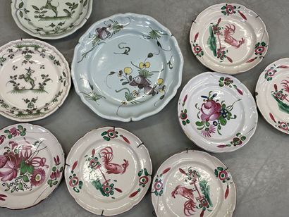 null Lot d'assiettes en faience de l 'Est de la France