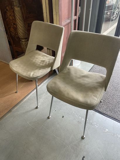 Travail des années 50

Une paire fauteuils...