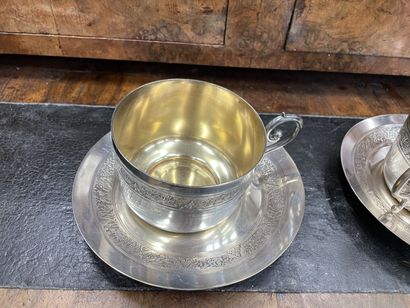 null Gallia deux tasses en thé en métal argenté 