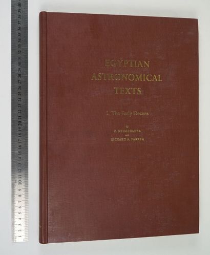 null NEUGEBAUER (Otto) et PARKER (Richard A.) : Egyptian astronomical texts. Providence,...