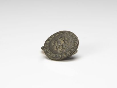 null Matrice de sceau Seigneurial médiéval en bronze 
H : 2.5 cm