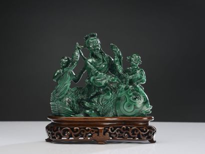 null CHINA , Carved group in malachite: fishing scene. 
H green group: 11.5 cm