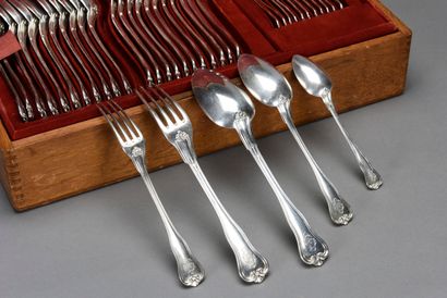 null Silver set of 12 place settings, 12 teaspoons and 24 spoons in a Broliquier...