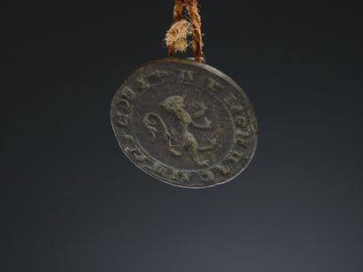 null Medieval lordly seal matrix in bronze 
H : 2.5 cm