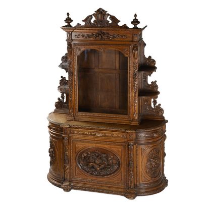 Important oak hunting buffet richly carved...
