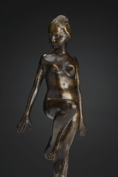 null French school around 1900 
Dancer 
Proof in bronze 
H : 27.5 cm