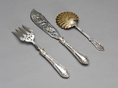 null Strawberry scoop and fish spoon in filled silver and solid silver for the strawberry...