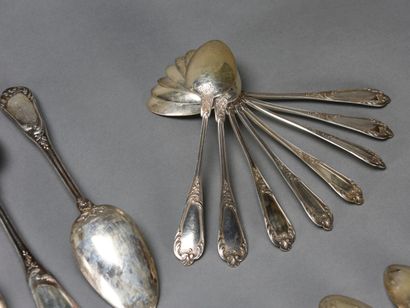 null 12 pieces of silver cutlery and 12 pieces of silver plate, Minerve, MO: Henri...