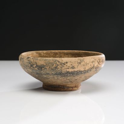 null Lot including a terracotta balsamaire, a terracotta bowl, a grey terracotta...