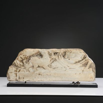 null Bas-relief in marble 
Depicting lions 
Rome ?
 H: 24 W: 60 D: 7 cm
Provenance...