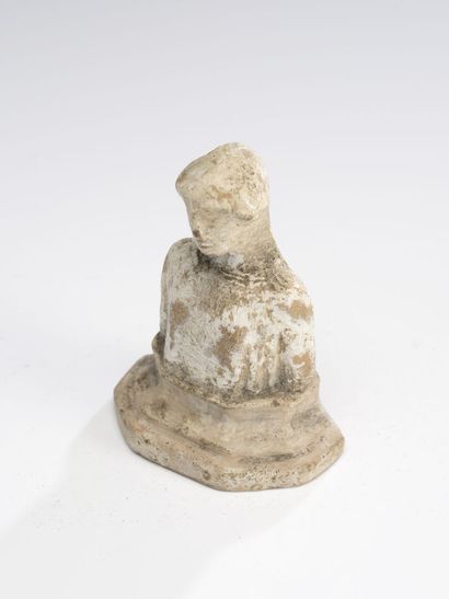 null Bust of female statuette
Beige terracotta with white slip. Restoration to the...