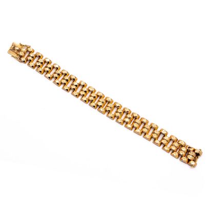 null Bracelet in 18 K (750) pink gold tank style, diamond tip decoration. 
Weight...
