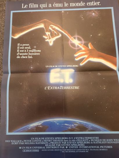 null Deux affiches de film ET et un grand format
grand format : 158 x 120 cm 