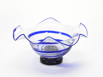 null TRAVAIL VENITIEN
Coupe dentelle sur piédouche en verre soufflé main bleu et...