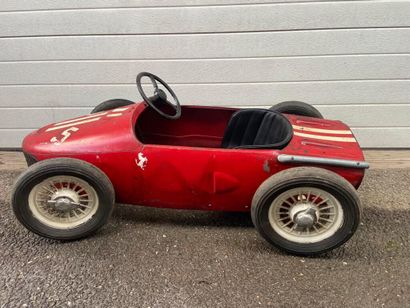null MORELLET-GUÉRINEAU 
Ferrari 156 Sharknose Spa Luxe, circa 1960 
Pedal car for...