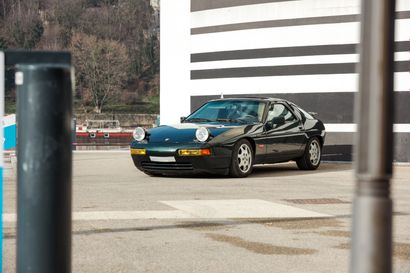 null 1987 - Porsche 928 S4 

Titre de circulation français
Châssis n°WPOZZZ92ZHS840952

-	Le...