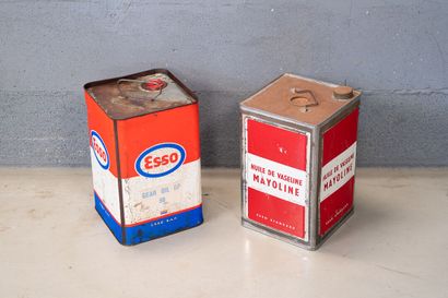 ESSO
Lot of two 20 Liters cans. One oil of...
