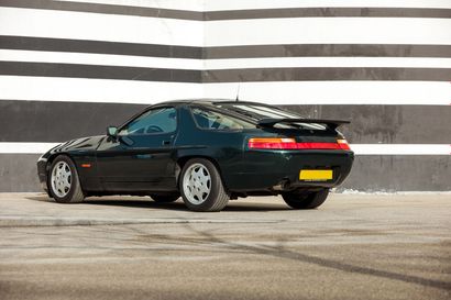 null 1987 - Porsche 928 S4 

Titre de circulation français
Châssis n°WPOZZZ92ZHS840952

-	Le...