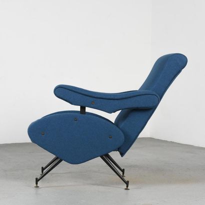 null Nello PINI (1921-1993)

Paire de fauteuils inclinables modèle Oscar reposant...