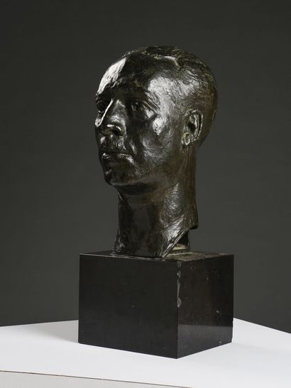 Felix BENNETEAU-DESGROIS (1879-1963)

Bust...