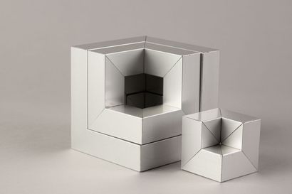 null Bernard GIRETTE (born in 1926)
The Pentac.
Puzzle sculpture in five elements...