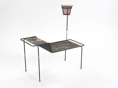 null Mathieu MATÉGOT (1910 - 2001)

Rare low table with two levels with a tubular...