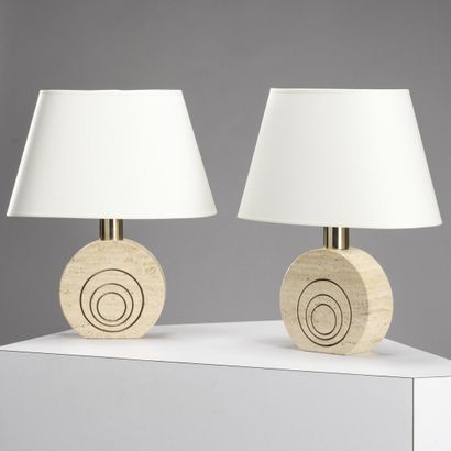 null Frattelli MANNELLI (XXth) 

Pair of table lamps with half-spherical base in...