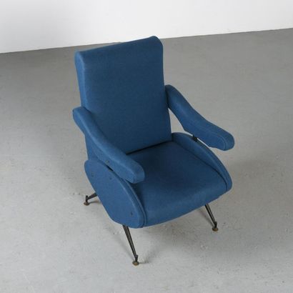 null Nello PINI (1921-1993)

Paire de fauteuils inclinables modèle Oscar reposant...