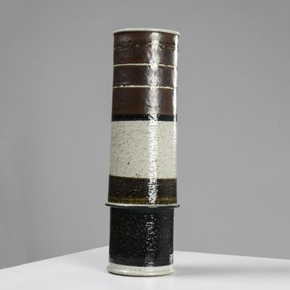 null Inger PERSSON (born in 1936)

Very large vase of cylindrical form in enamelled...