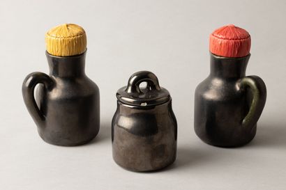 null ROGER CAPRON (1922-2006) - POTERIE DU FONT DES HORTS

Suite de deux verseuses...