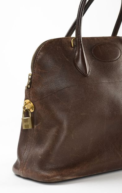 null HERMES sac modèle BOLIDE 35, 
39 cm 
cuir Courchevel Gold porté, épaule cuir...