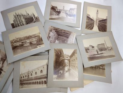 null [Photographies] [Italie]. 20 épreuves sur papier albuminé (env. 20 x 25 cm),...