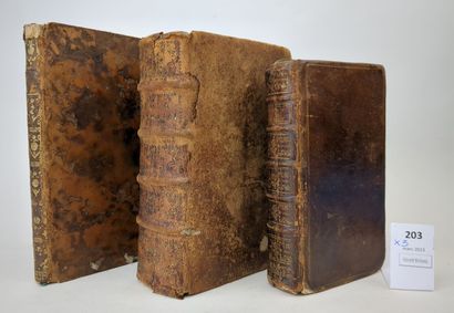 Un ensemble de 3 volumes reliés du XVIIe...