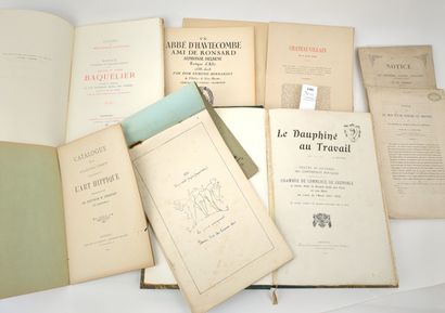 null [Dauphiné]. Un ensemble de 8 volumes, dont : Chateauvillain par Albert Desplagnes...