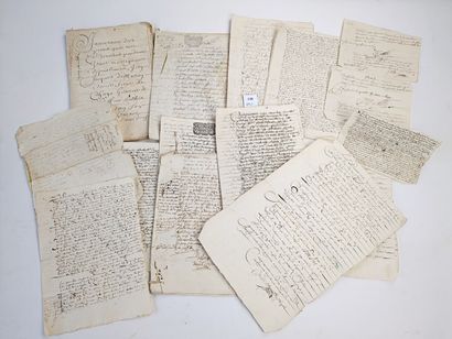[Auvergne]. Un lot de documents manuscrits...