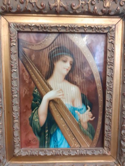 null Jenny PIGUET 
Peinture sur plaque de porcelaine 
Salomé à sa harpe
Signée et...