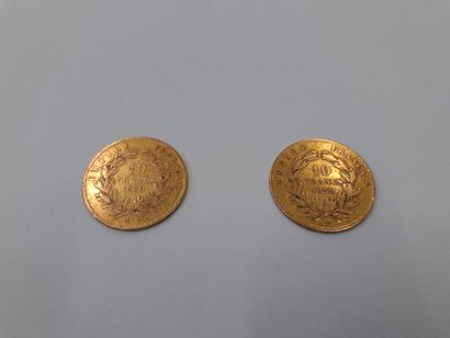 null Deux pièces de 10 francs or Napoléon tête nu
Pds : 7.55 g 