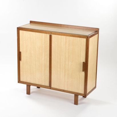 null André SORNAY (1902-2000)

Bahut with frames in solid mahogany with system of...