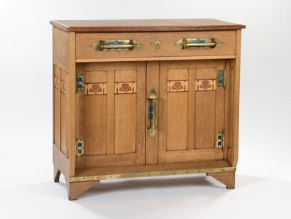 null Gustave SERRURIER-BOVY (1858-1910)

Pair of low Magnolia furniture with solid...