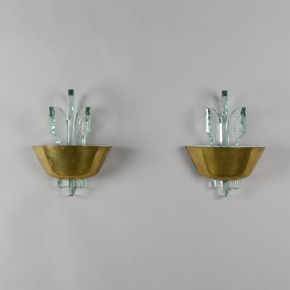 null Osvaldo BORSANI (1911-1985)

Pair of sconces with deflector of half-spherical...