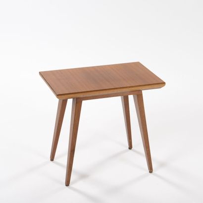 null André SORNAY (1902-2000)

Stool with a triangular base with a straight tail...