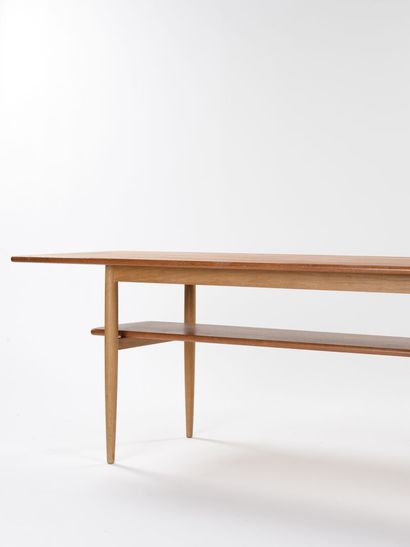 null DANISH WORK

Large coffee table in solid teak with double tops of rectangular...