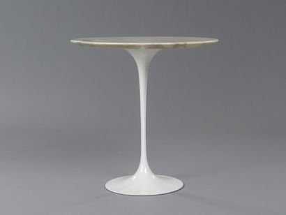 null Eero SAARINEN (1910-1961)
for KNOLL, model created in 1956. 

Pedestal table...