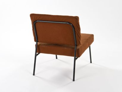 null Paul GEOFFROY (XXth)

Suite of four armchairs with a black lacquered tubular...