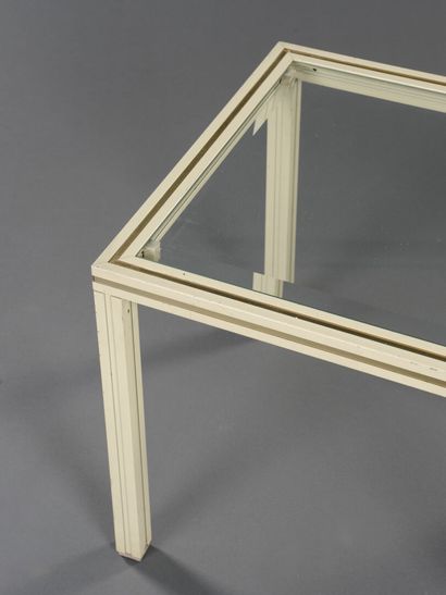 null Pierre VANDEL (Born in 1939)

Suite of three nesting tables with cream lacquered...