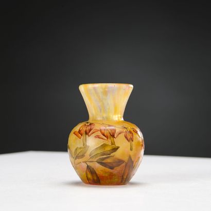 DAUM NANCY

Vase of swollen form with very...