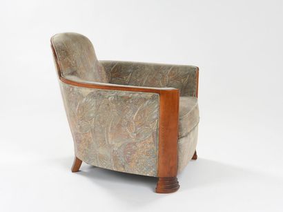 null Maurice DUFRÊNE (1876-1955)

Paire de fauteuils à montants arrondis en hêtre...