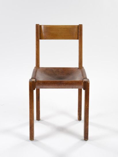null Pierre CHAPO (1927-1987)

Suite of four chairs model S24 with structure in solid...