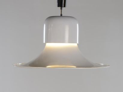 null STILNOVO

Hanging lamp model 2053 called Campana of bell shape in white lacquered...